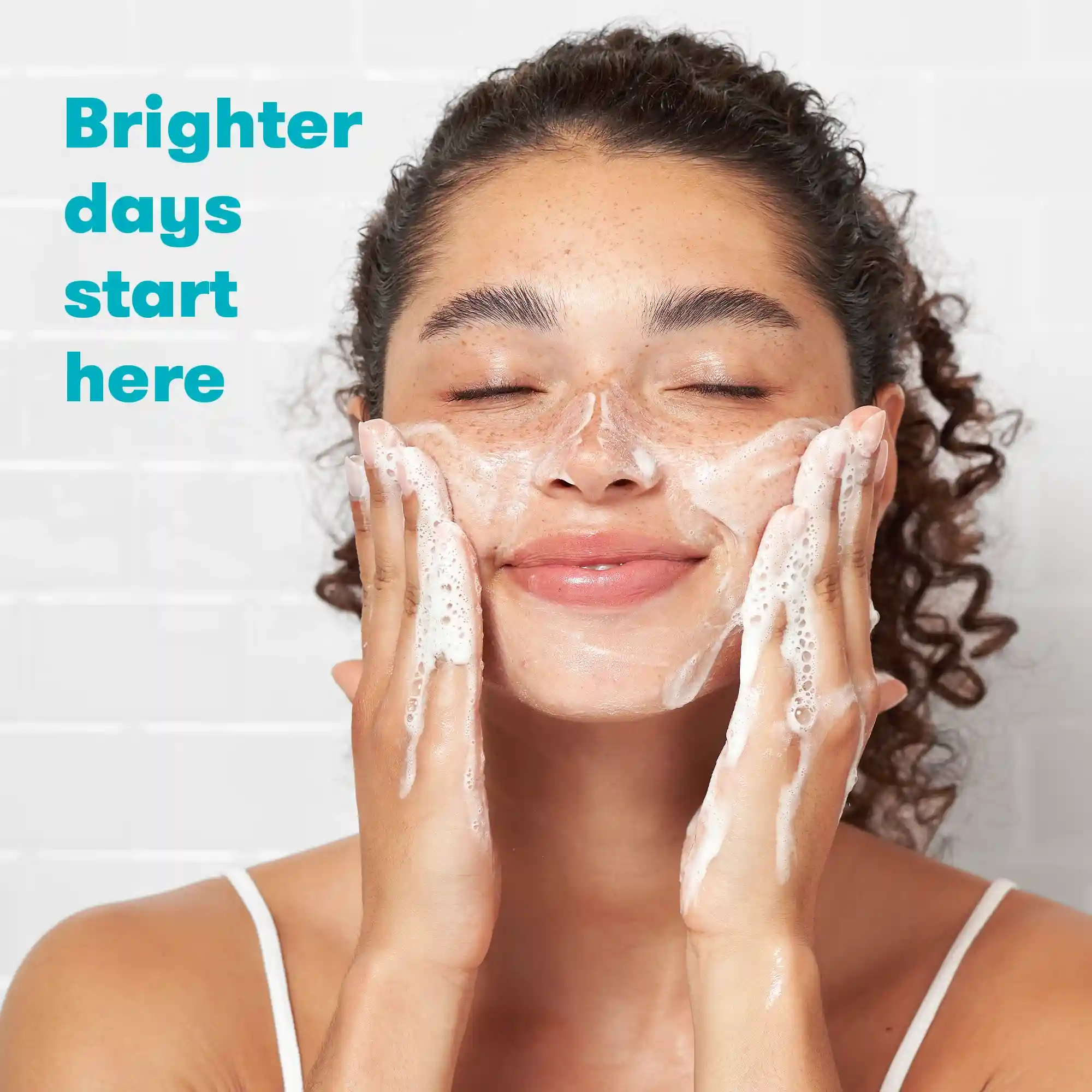 Daily Foaming Cleanser - Image 4